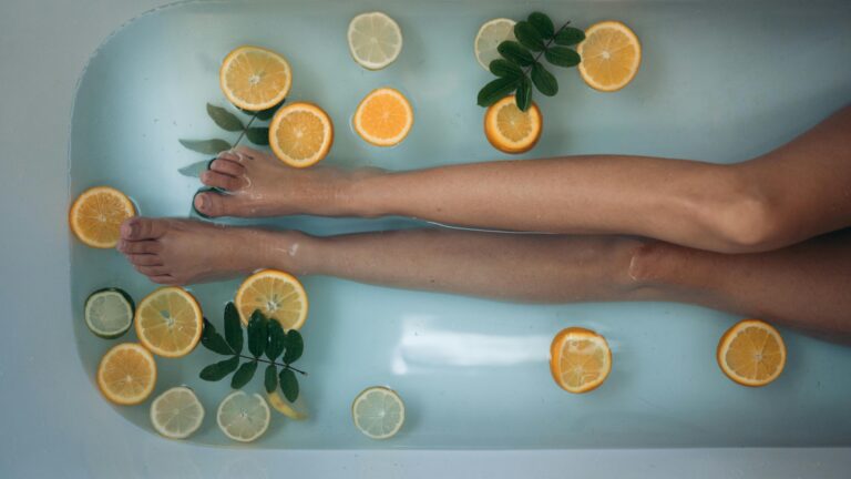 I migliori integratori alimentari per combattere le gambe gonfie