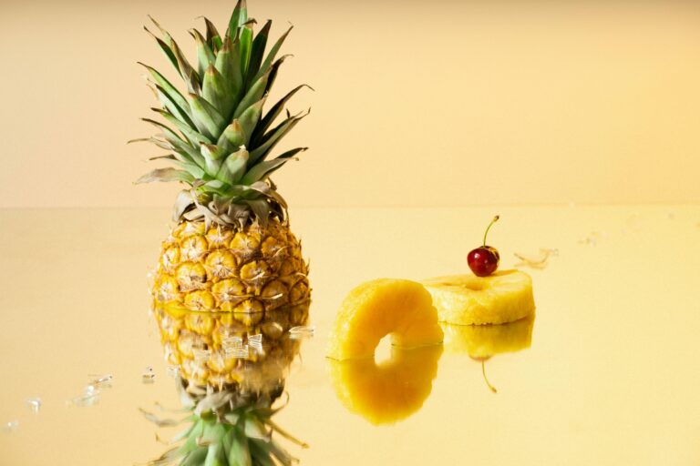 Ananas: Benefici, Proprietà e Usi di un Frutto Tropicale per la Salute